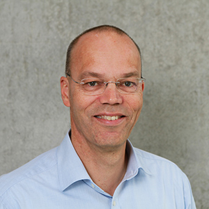 Dr. Andreas Jacobs