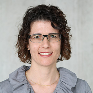 Dr. Esther Kaiser