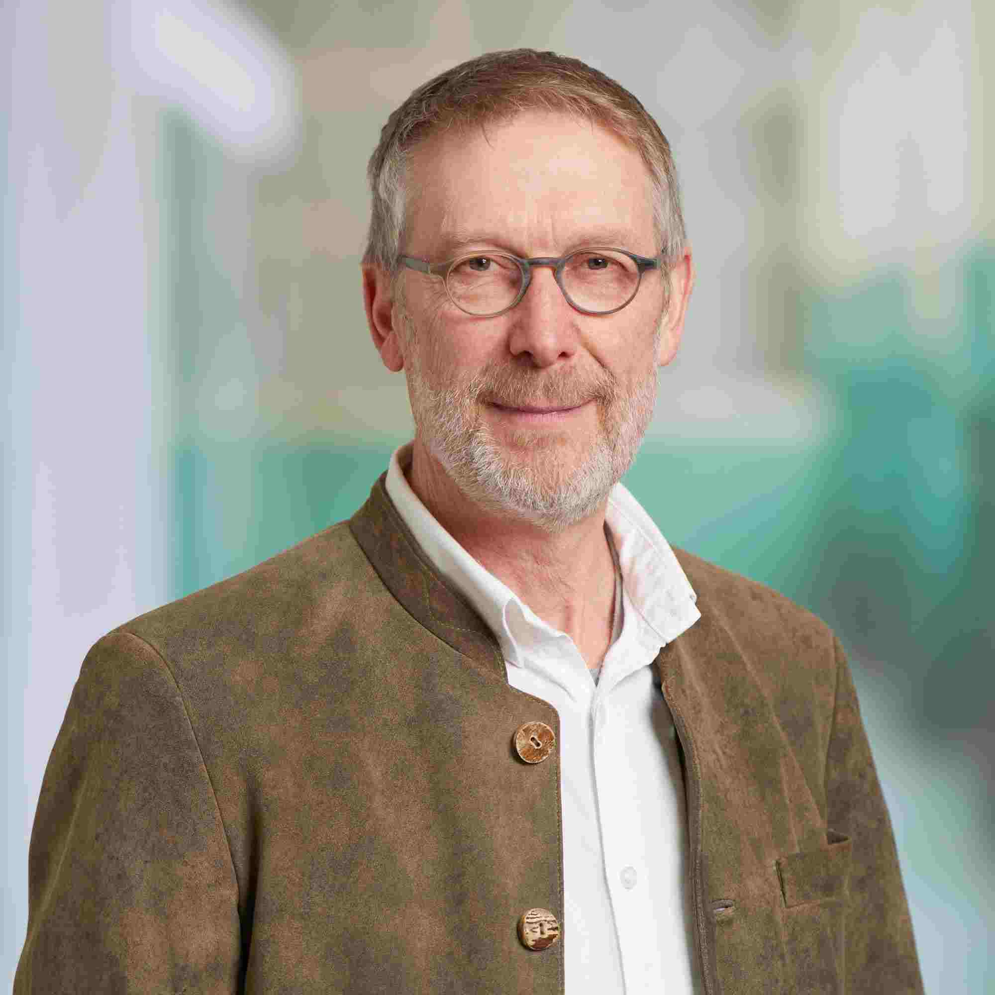 Prof. Dr. Daniel Baumann