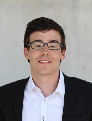 Dr. Lukas Braunreiter