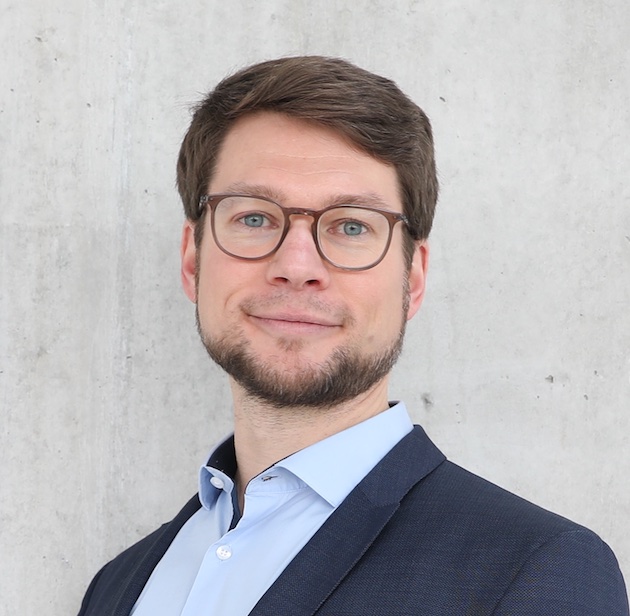 Dr. Thorsten Busch