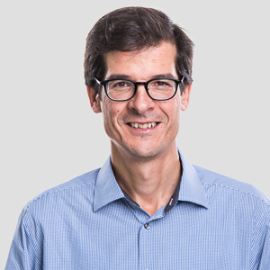 Prof. Vicente Carabias-Hütter