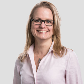 Dr. Elisabeth Dumont