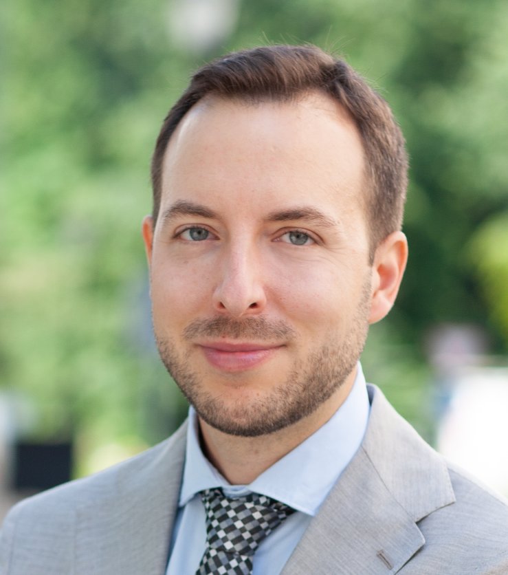 Dr. Lukas Durdina