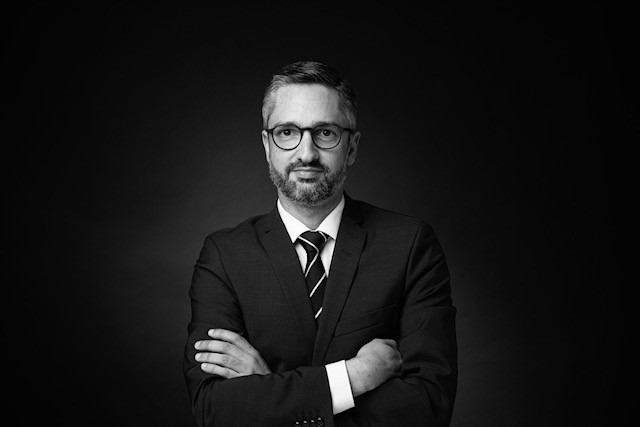 Dr. Diego Gfeller