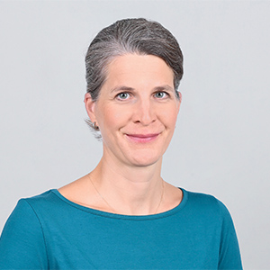 Dr. Katja Girschik