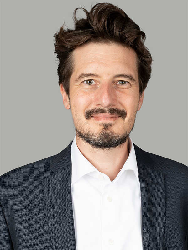 Dr. Lukas Schaub