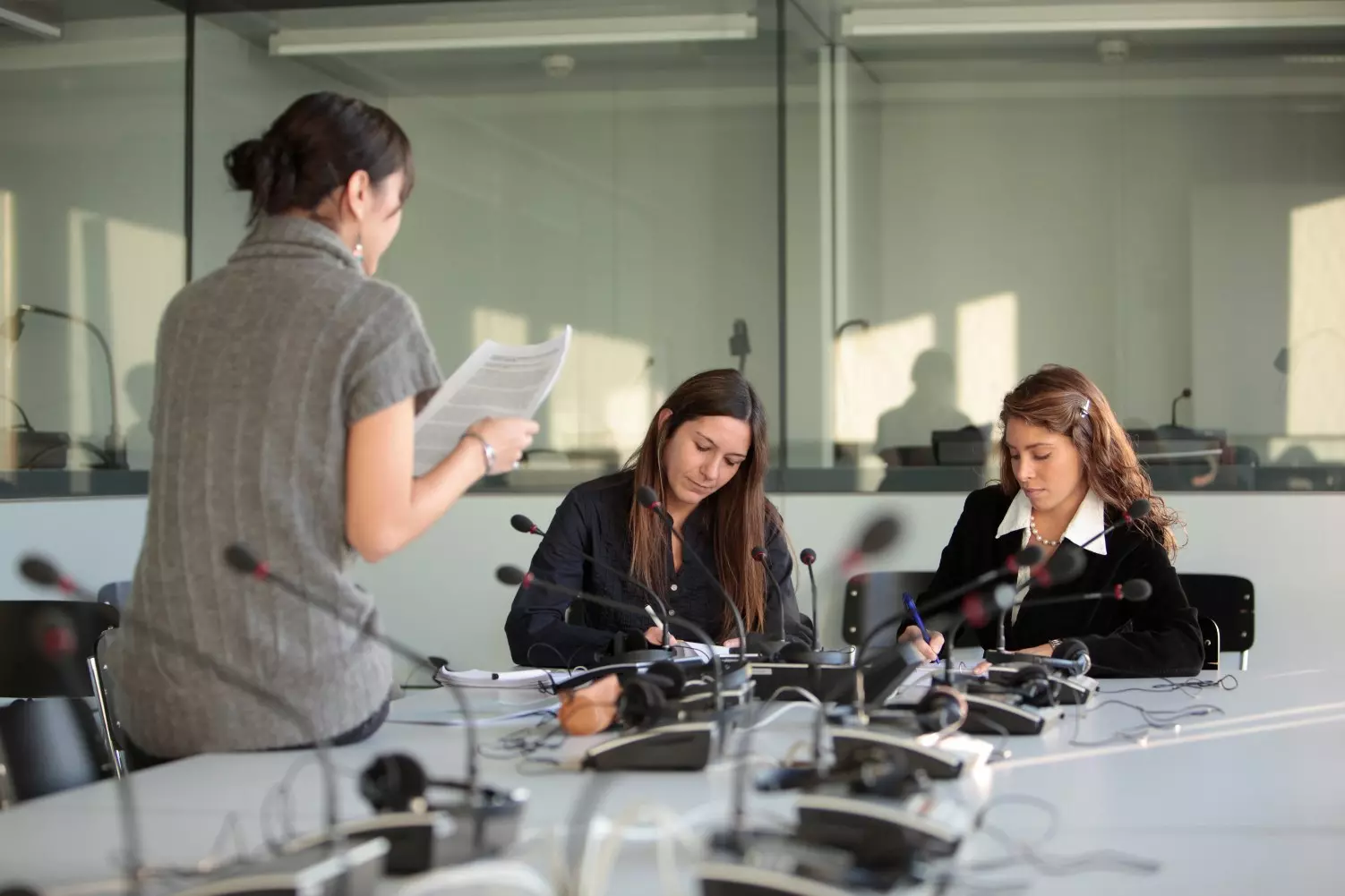 Practising in a real-life setting: future conference interpreters perfect their skills in our modern, specially equipped conference interpreting rooms.