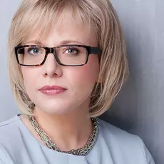 Dr. Anna-Lena Majkovic