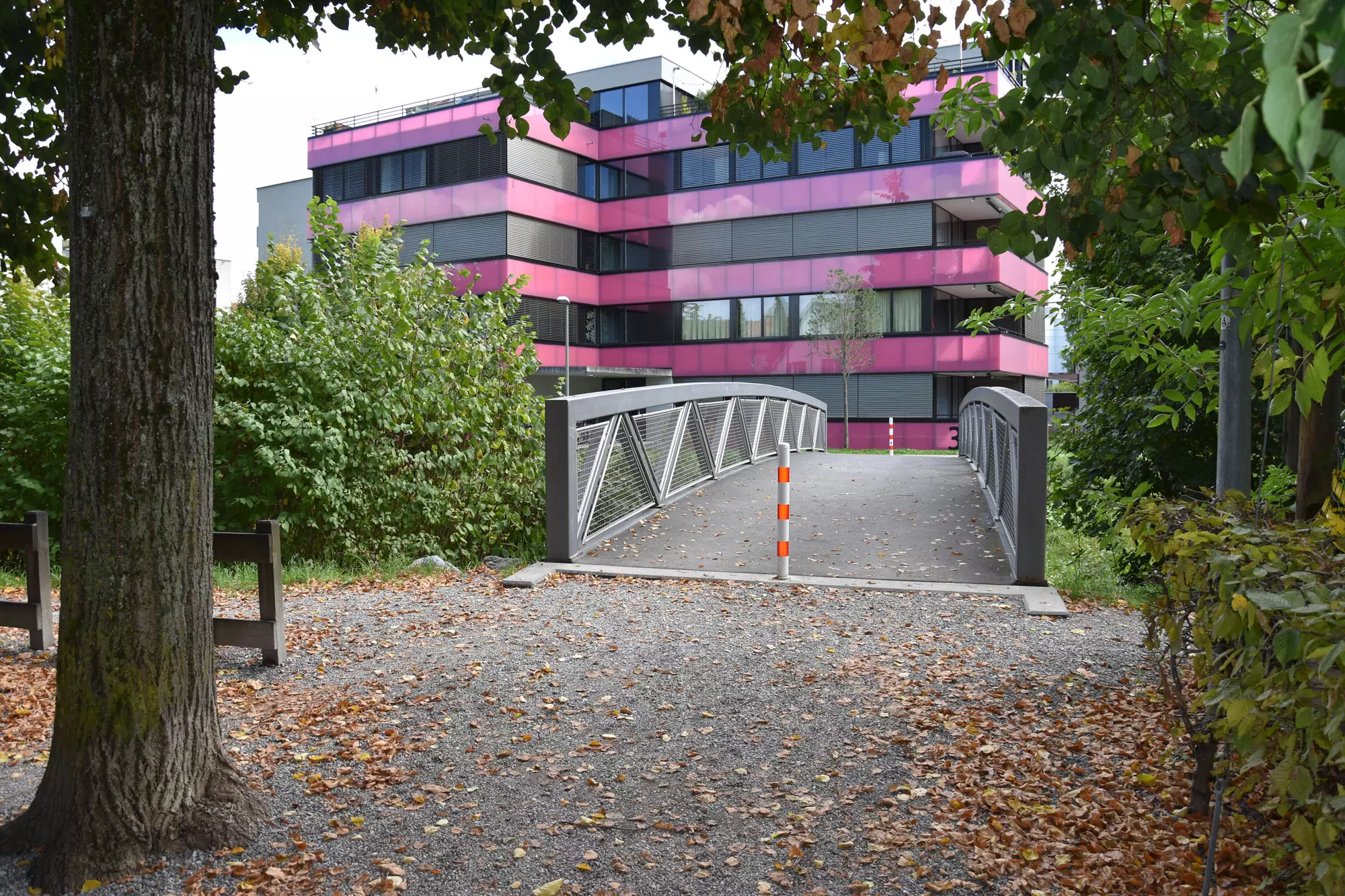 Schecobrücke Winterthur (PSM-Modul) Die Brücke überspannt die Eulach und verbindet die neue Wohnüberbauung auf dem Schecoareal mit dem Quartier an der Talwiesenstrasse.