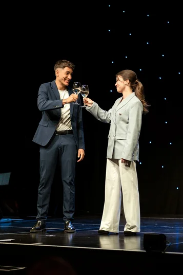 Foto von der Diplomfeier des Bachelor Kommunikation