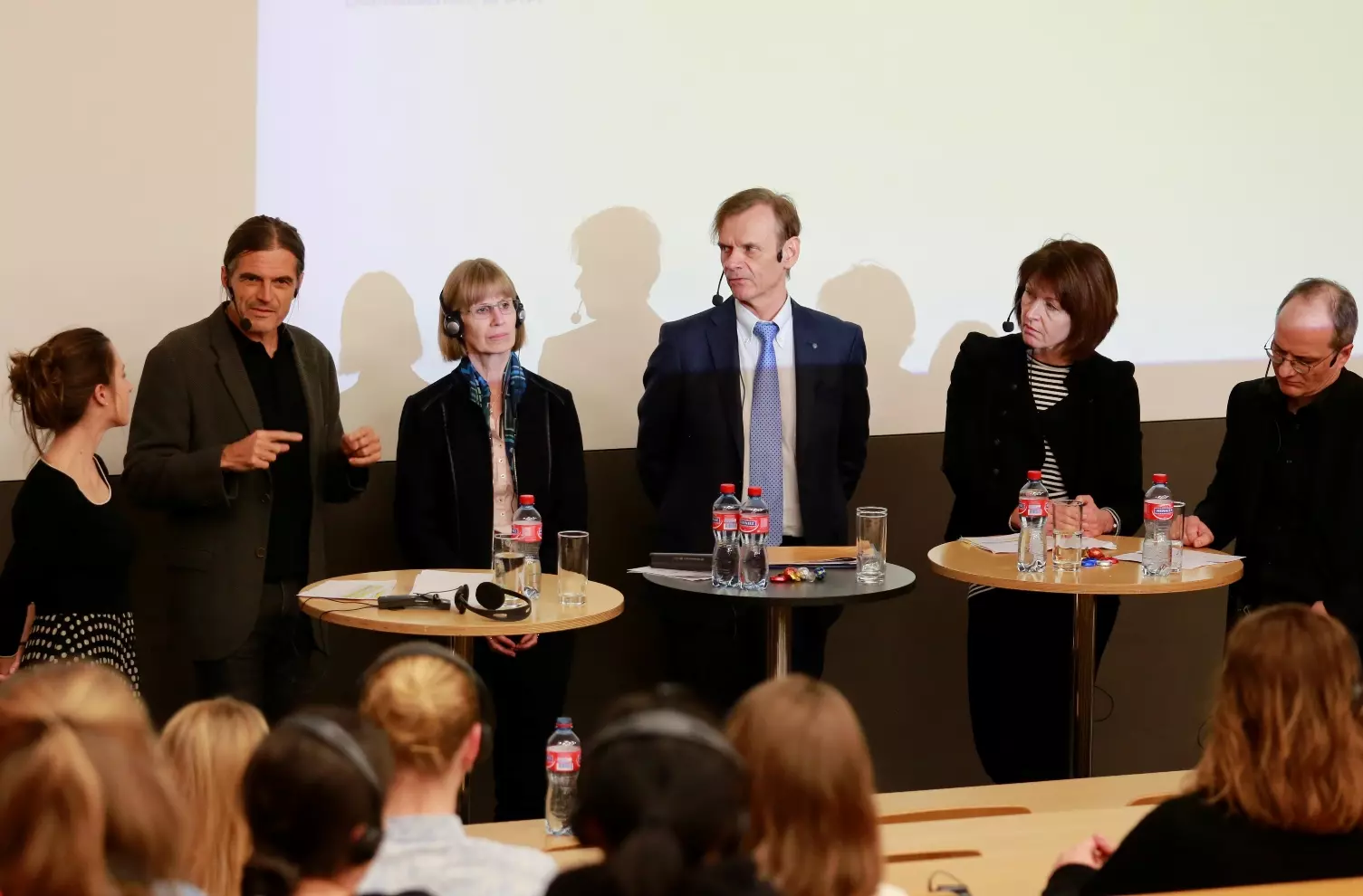 Von unseren Master-Studierenden organisierte Podiumsdiskussion zum Thema «Der Wert von Sprachen für die Organisationskommunikation»