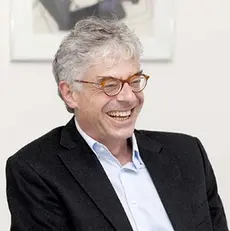 Portrait Prof. Dr. Eric Lippmann