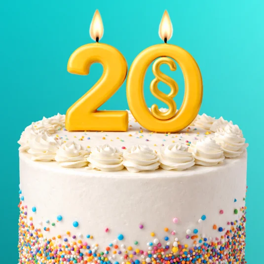 Kuchen mit Kerzen die eine 20 darstellen