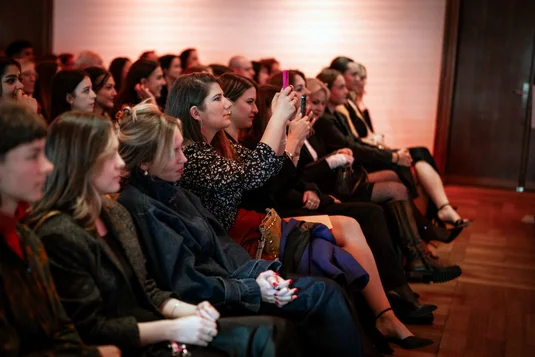 Foto von der Diplomfeier des Bachelor Kommunikation