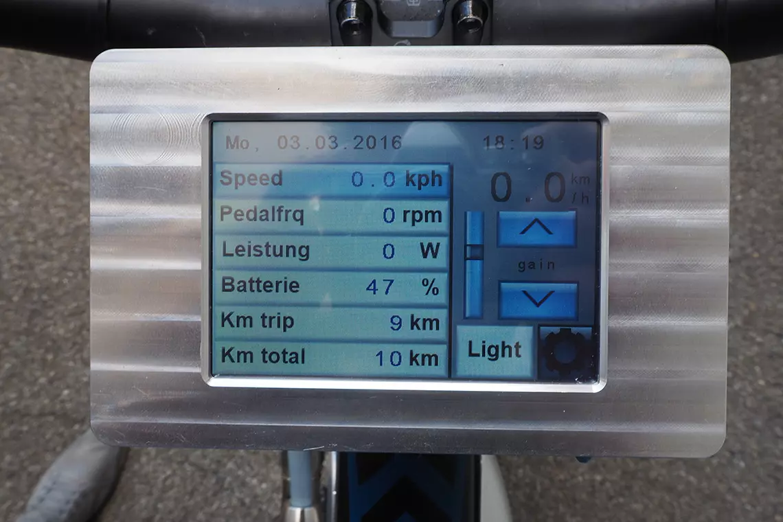 Das Display des E-Bikes zeigt die wichtigsten Fahrdaten an und dient auch zum Auswählen der verschiedenen Modi.