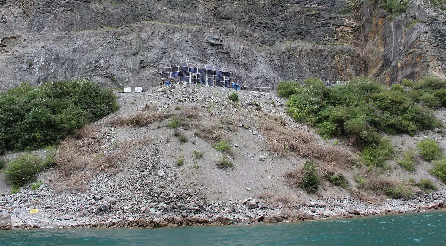 Photovoltaik Versuchsanlage am Walensee