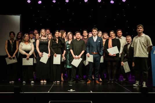 Foto von der Diplomfeier des Bachelor Kommunikation