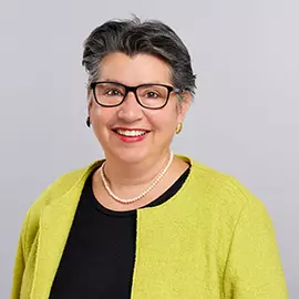 Dr. Schirin Akhbari Ziegler, Leiterin DAS Pädiatrische Physiotherapie