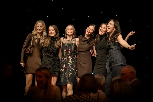 Foto von der Diplomfeier des Bachelor Kommunikation