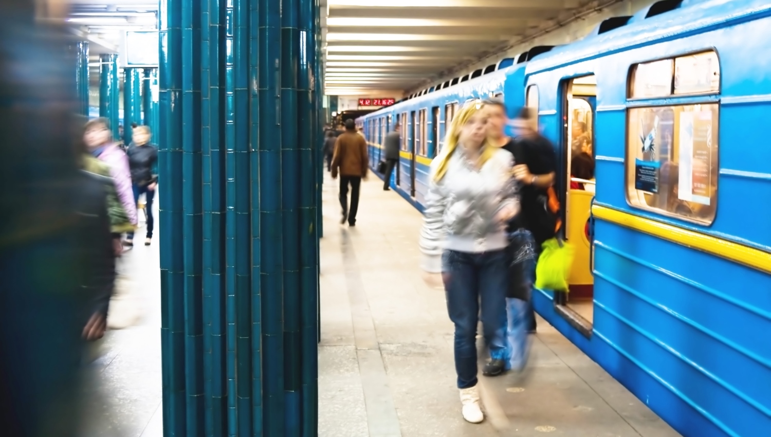 Das entwickelte Messinstrument hilft dabei, das persönliche Erlebnis von der Planung bis zum Reiseziel zu untersuchen und Reisedaten von Passagieren zu sammeln.