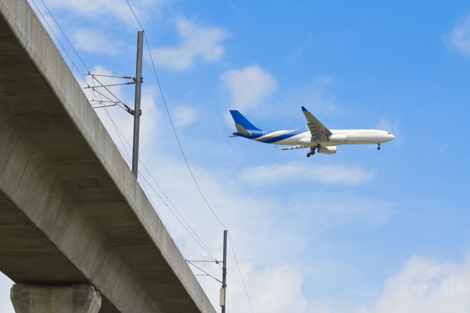 Flugzeug im Landeanflug