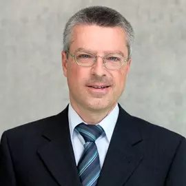 Dr. Thomas Gramespacher