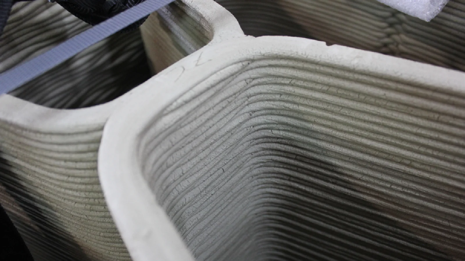 Close-Up 3D-gedrucktes Lehmmodul.