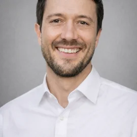 Dr. Juan Gualberto Limon Petersen