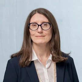 Dr. Sandra Burri