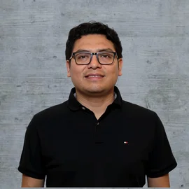 Dr. Alfredo Velázquez