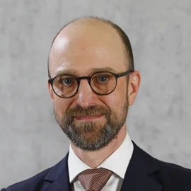 Prof. Dr. Falk Uebernickel