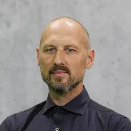 Dr. Jesse Bächler