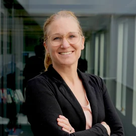 Porträt-Foto von Prof. Dr. Angela Zeier Röschmann