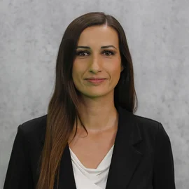 Angela Agostino-Passerini MLaw, MLaw, Advokatin