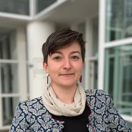 Dr Julie Marie Metta-Versmessen