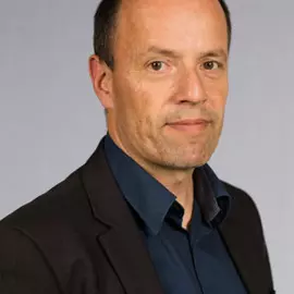 Prof. Dr. Peter Rüesch