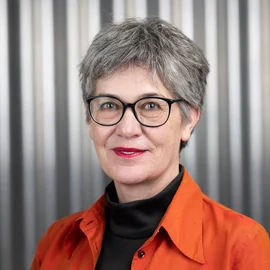 Portrait photo of Prof. Dr. Jessica Pehlke-Milde